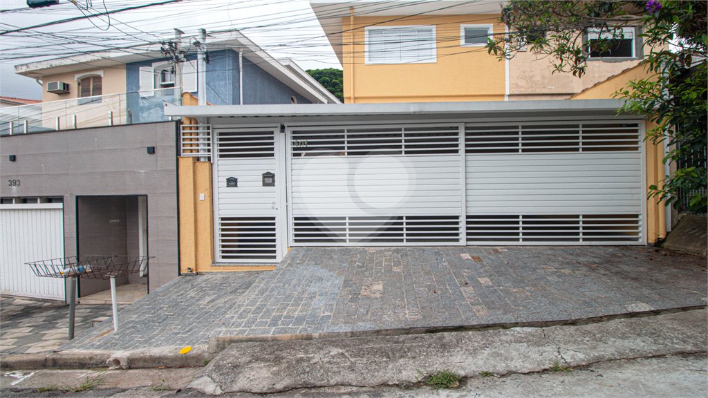 Sobrado à venda com 4 quartos, sendo 1 suíte, em Jardim Peri Peri, São Paulo, SP
