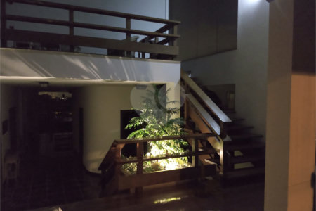 Sobrado à venda com 4 suítes em Jardim São Bento, São Paulo, SP