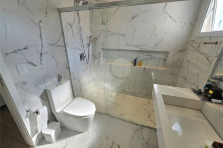 Casa à venda com 3 quartos, sendo 2 suítes, no condomínio Golden, Itapetininga - SP