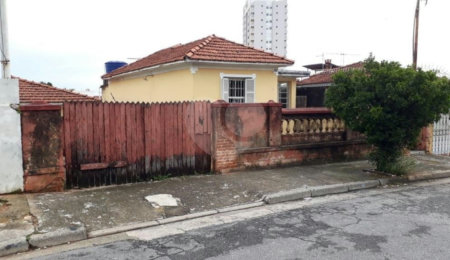 Casa Térrea à venda com 4 quartos em Chora Menino, São Paulo, SP