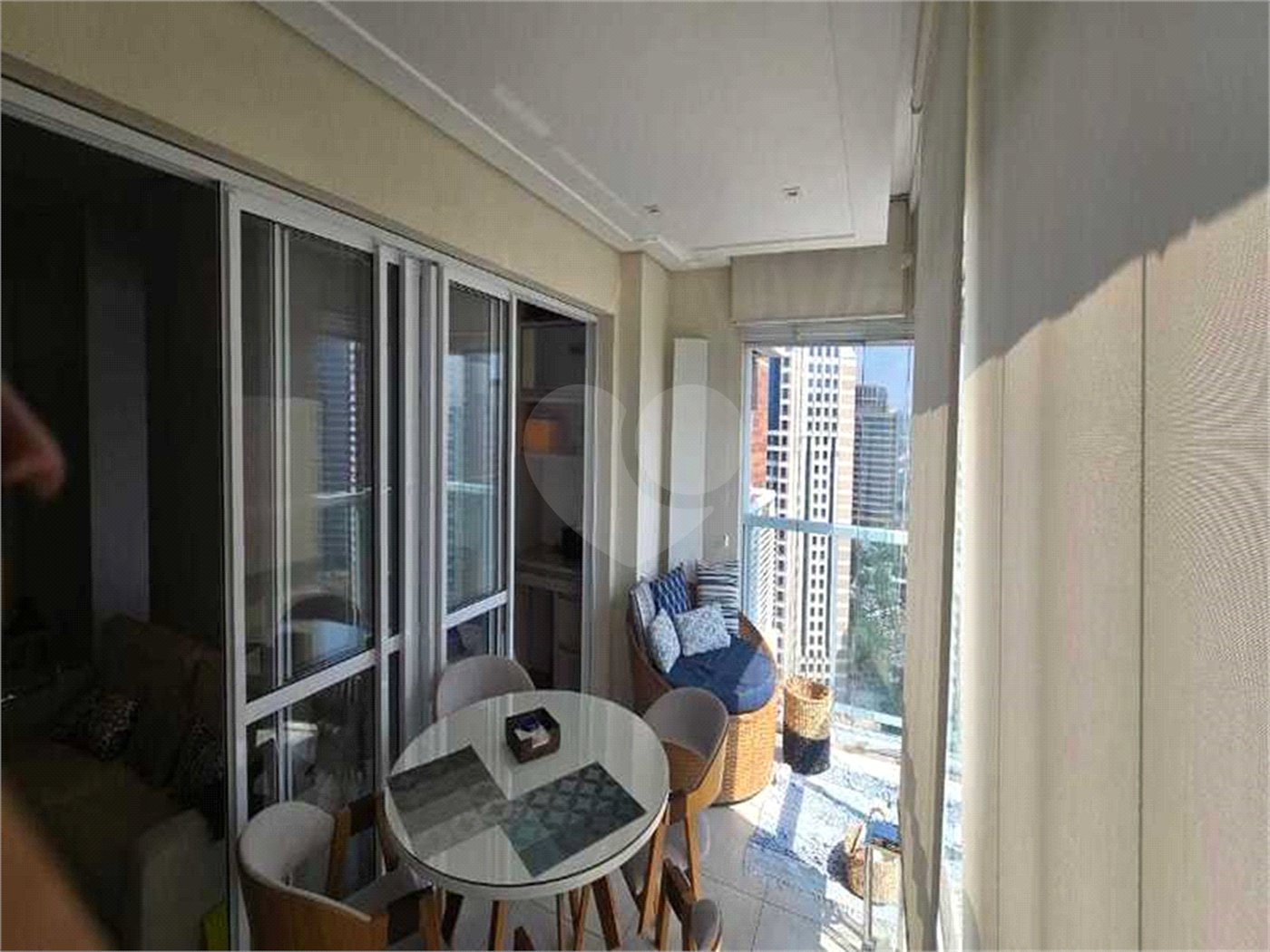 Apartamento à venda com 2 quartos, sendo 1 suíte,  em Vila Gertrudes, São Paulo, SP