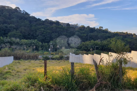 Terreno à venda em Vinhedos, São Roque, SP