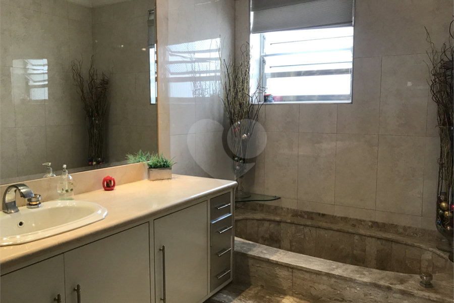 Cobertura à venda com 4 quartos, sendo 1 suíte, em Santana, São Paulo, SP