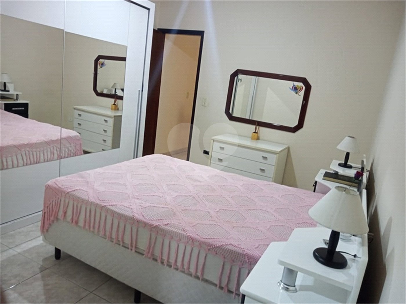Sobrado à venda com 3 quartos, sendo 1 suíte, em Parque Continental II, Guarulhos, SP