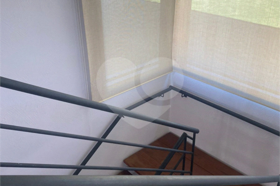 Casa à venda com 5 quartos, sendo 4 suítes, no condomínio Lago do Imperador, Mairiporã - SP