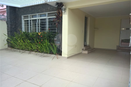 Sobrado à venda com 3 quartos, sendo 1 suíte,  em Planalto Paulista, São Paulo, SP