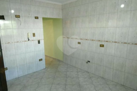 Sobrado à venda com 3 quartos, sendo 1 suíte, em Vila Mazzei, São Paulo, SP