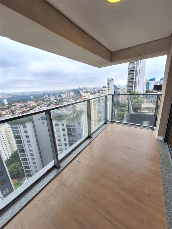 Apartamento à venda com 3 suítes em Sumarezinho, São Paulo, SP