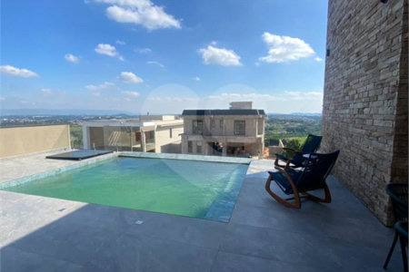 Casa à venda com 4 suítes no condomínio Campo de Toscana, Vinhedo - SP