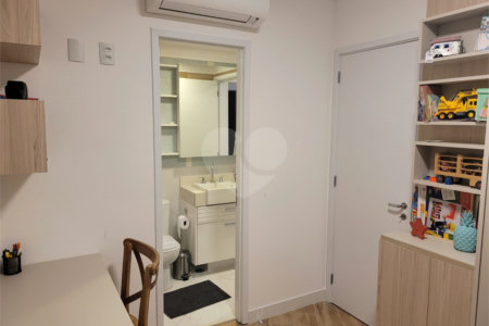 Apartamento à venda com 3 suítes em Indianópolis, São Paulo, SP