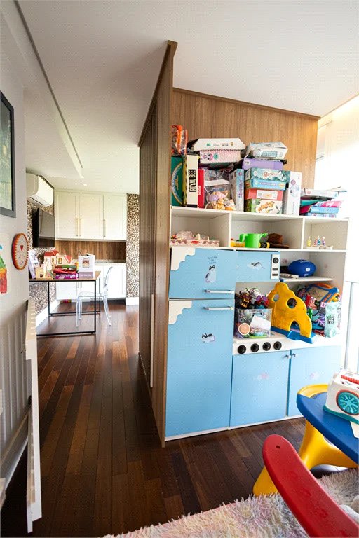 Apartamento à venda com 5 quartos, sendo 4 suítes, em Parque Reboucas, São Paulo, SP