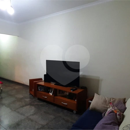 Sobrado à venda com 3 quartos, sendo 1 suíte, em Jardim Regina, São Paulo, SP