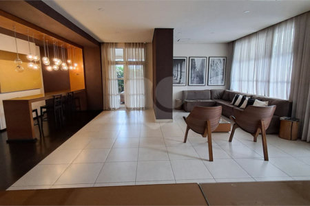 Apartamento à venda ou para alugar com 1 suíte em Vila Cordeiro, São Paulo, SP