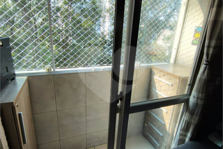 Apartamento à venda com 3 quartos em Jardim Santa Emília, São Paulo, SP