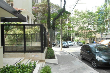 Apartamento à venda com 3 quartos, sendo 1 suíte,  em Santa Cecília, São Paulo, SP