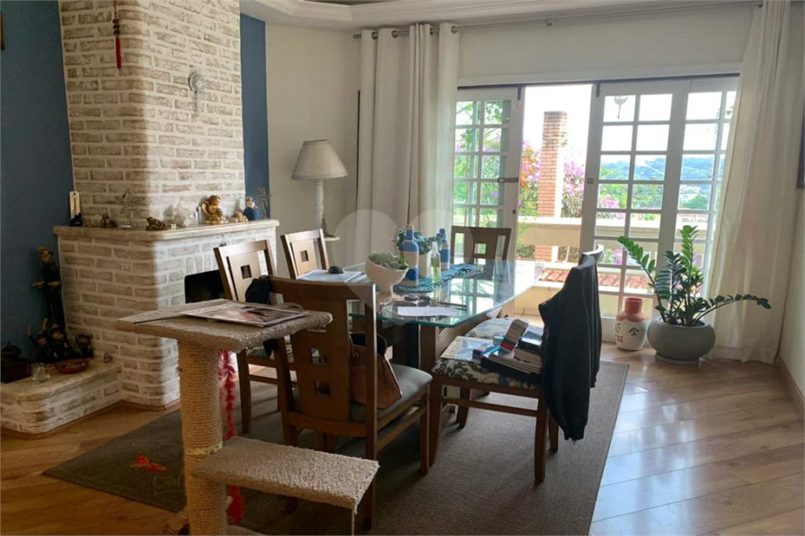 Sobrado à venda com 3 quartos, sendo 1 suíte, em Tremembé, São Paulo, SP
