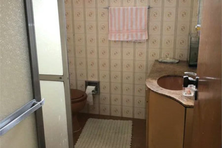 Sobrado à venda ou para alugar com 4 quartos, sendo 1 suíte, em Brooklin Paulista, São Paulo, SP