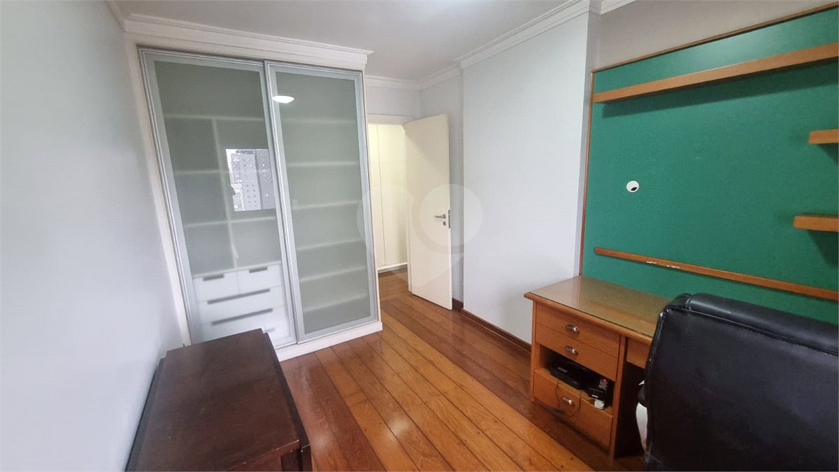 Apartamento à venda com 3 quartos, sendo 1 suíte,  em Indianópolis, São Paulo, SP