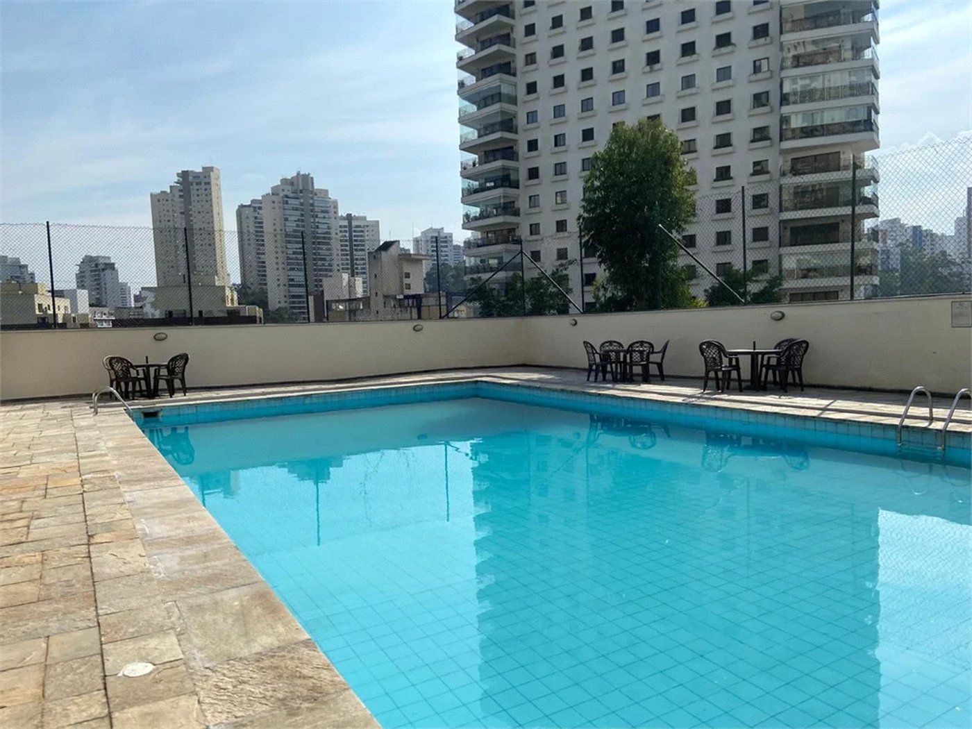 Apartamento à venda com 4 quartos, sendo 2 suítes,  em Vila Andrade, São Paulo, SP