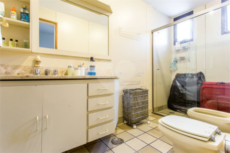Apartamento à venda com 4 suítes em Real Parque, São Paulo, SP