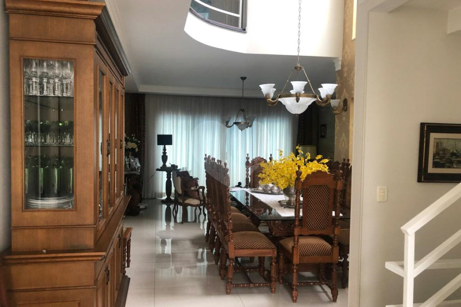 Sobrado à venda com 4 quartos, sendo 2 suítes, em Jardim Virginia Bianca, São Paulo, SP