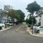 Casa à venda com 3 quartos, sendo 1 suíte, no condomínio New Village, Cotia - SP