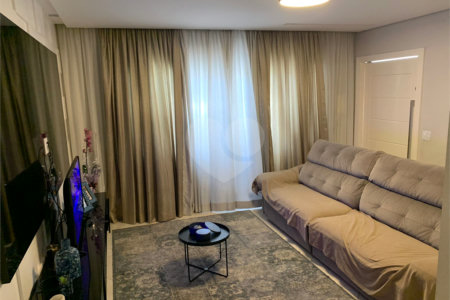 Sobrado à venda com 3 suítes em Vila Mazzei, São Paulo, SP
