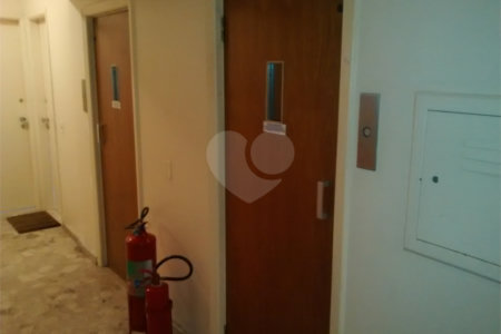 Apartamento à venda com 3 quartos, sendo 1 suíte,  em Cidade Monções, São Paulo, SP