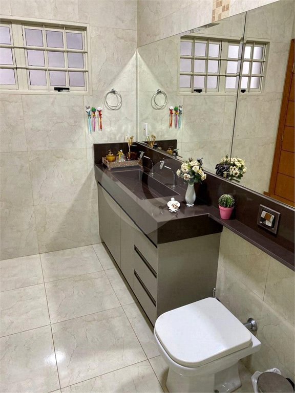 Casa à venda com 3 quartos, sendo 1 suíte, em Vila Miranda, Sumaré, SP