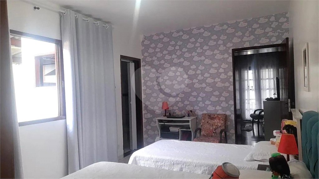 Sobrado à venda com 3 suítes em Itaim Paulista, São Paulo, SP