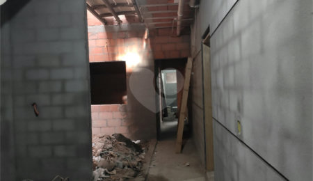 Casa para alugar com 1 quarto no condomínio Residencial Nivi, São Paulo - SP