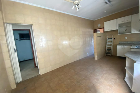 Casa à venda ou para alugar com 3 quartos, sendo 1 suíte, em Campo Grande, Rio de Janeiro, RJ