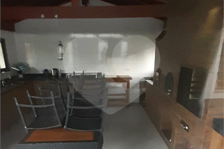 Casa à venda ou para alugar com 5 quartos, sendo 1 suíte, no Centro, Bom Jesus dos Perdões, SP