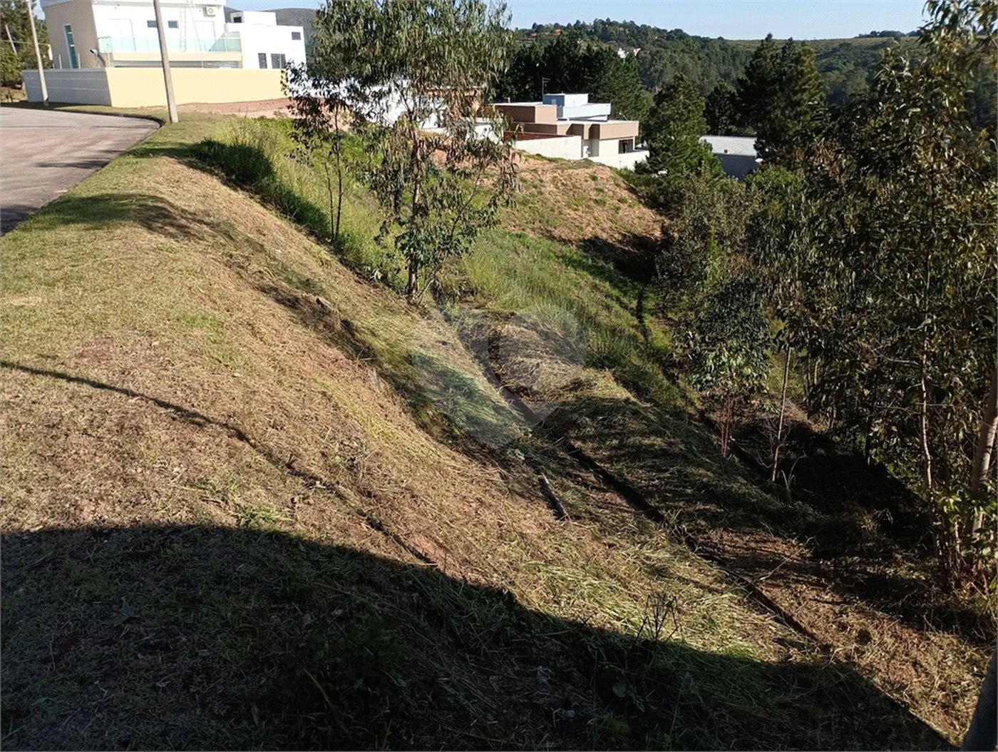 Terreno à venda no condomínio Laguna Residencial, Várzea Paulista - SP
