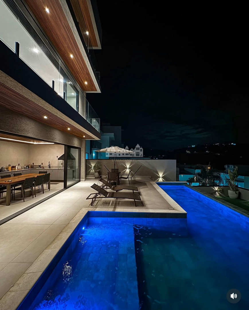 Casa, 4 quartos, 330 m² - Foto 2