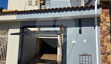 Sobrado à venda com 3 quartos, sendo 1 suíte,  em Vila Gustavo, São Paulo, SP