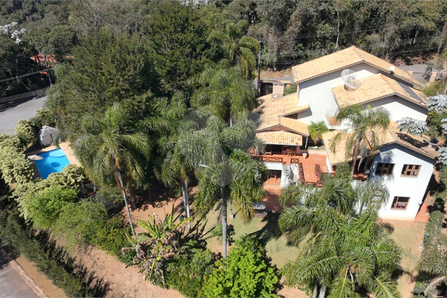 Casa à venda com 3 suítes no condomínio Sausalito, Mairiporã - SP