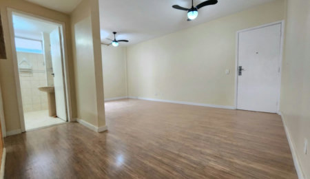 Apartamento próximo da praia com 1 dormitório, 2 banheiros à venda, 55 m² por R$ 420.000 - Pompéia - Santos/SP