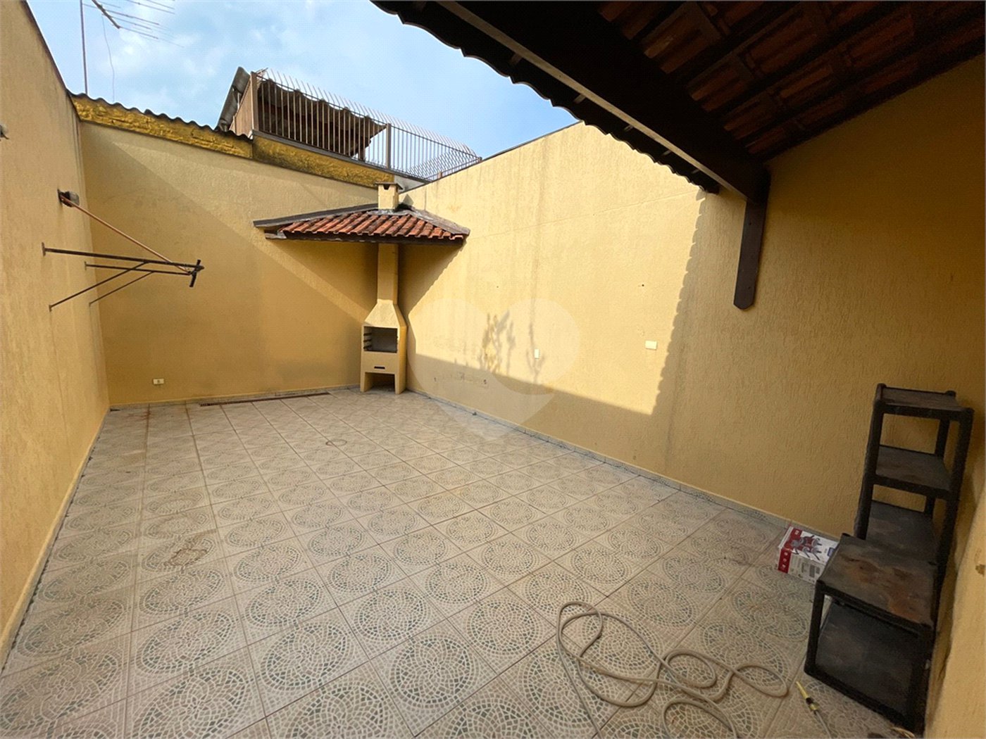 Sobrado à venda com 4 quartos, sendo 1 suíte, em Vila Nova Cachoeirinha, São Paulo, SP