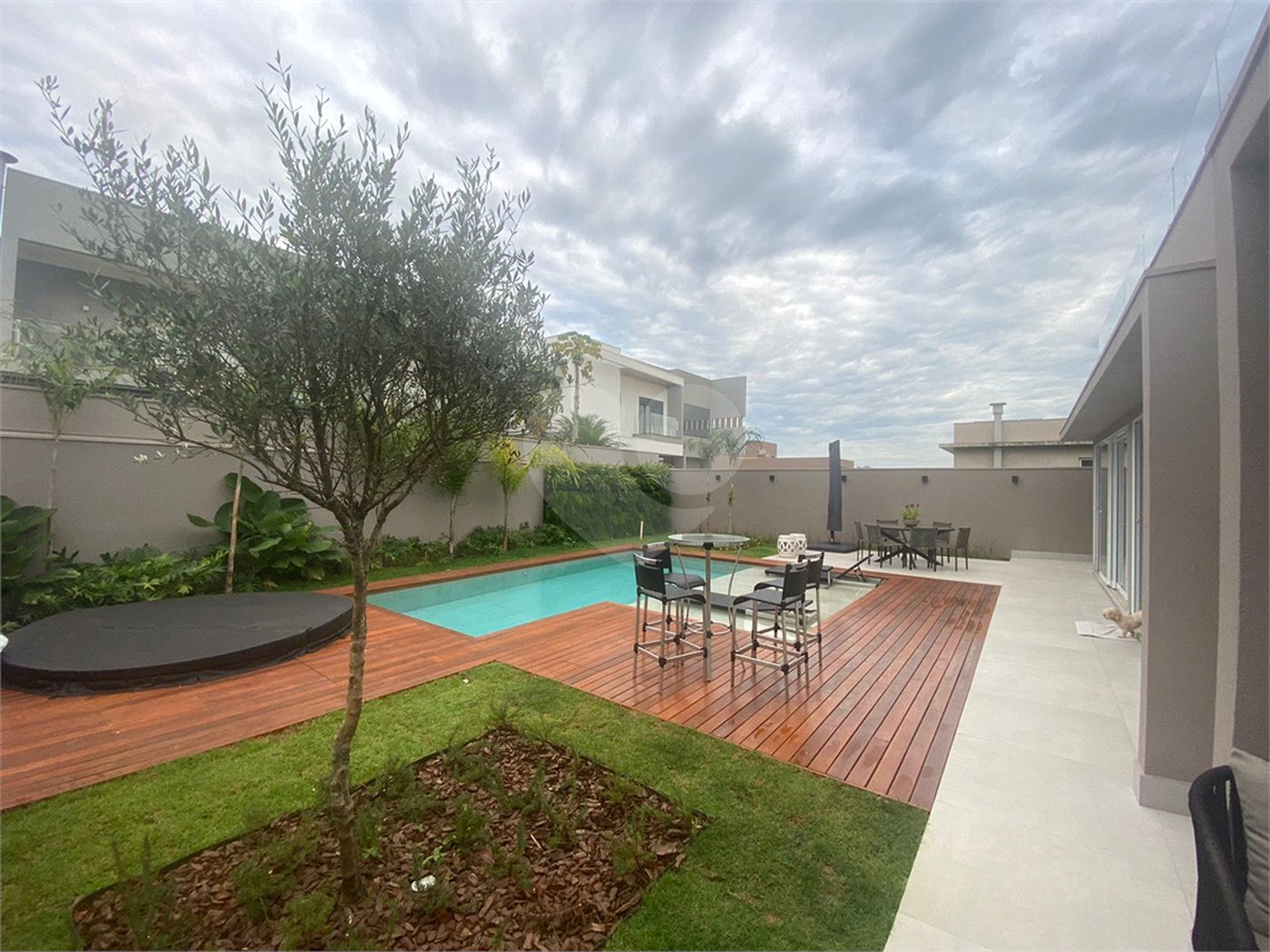 Casa à venda com 4 suítes no condomínio Reserva Santa Luísa, Ribeirão Preto - SP