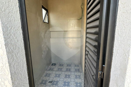 Casa à venda com 3 suítes no condomínio Reserva Central Parque, Salto - SP