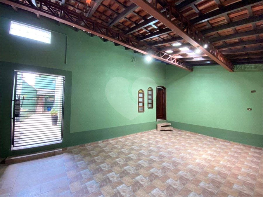 Casa à venda com 4 quartos, sendo 2 suítes, em Parque Santana, Mogi das Cruzes, SP