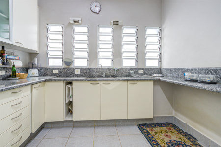 Casa de Vila à venda com 3 quartos, sendo 1 suíte,  em Granja Julieta, São Paulo, SP