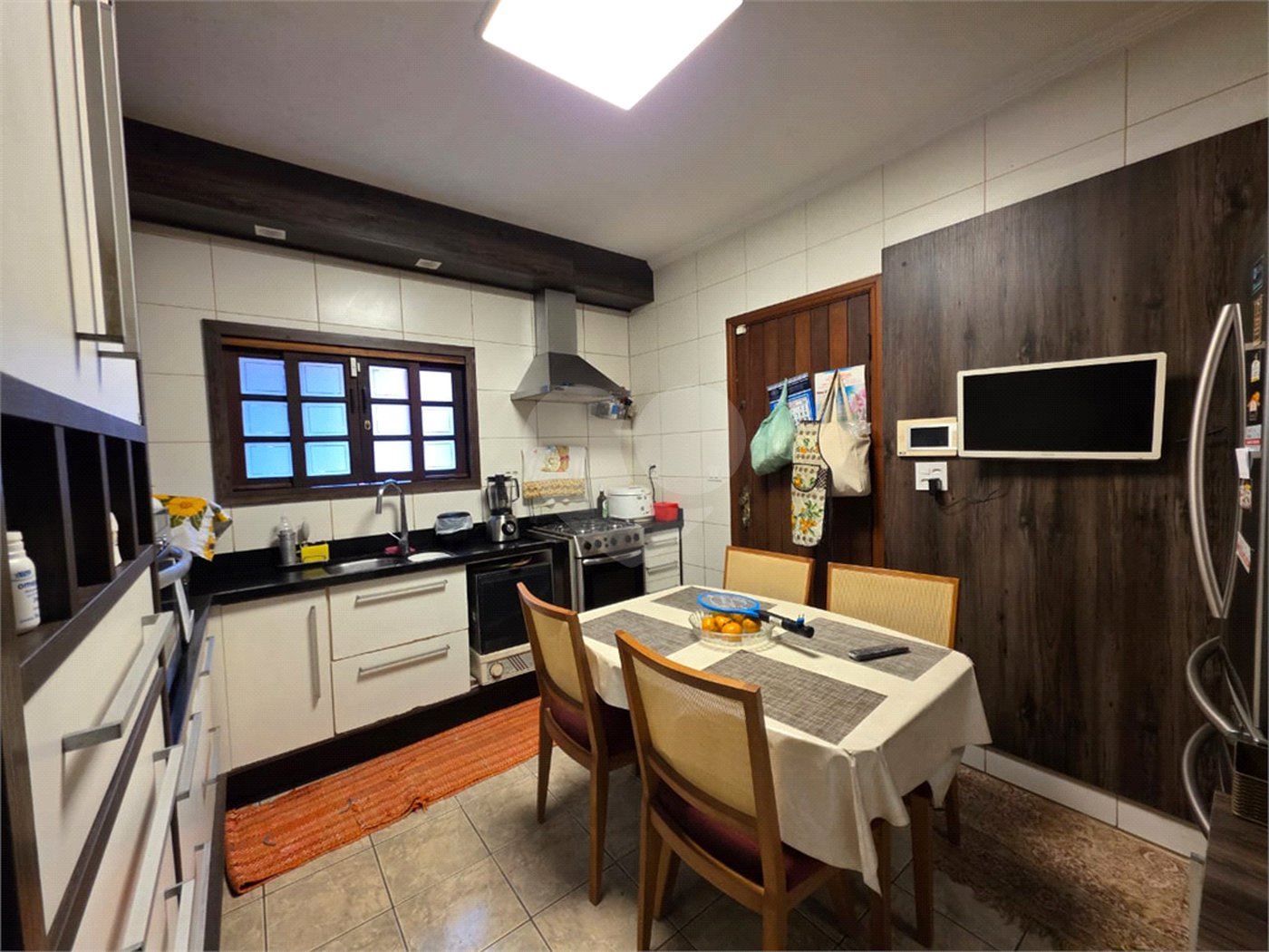 Casa à venda com 3 quartos, sendo 1 suíte, em Água Fria, São Paulo, SP