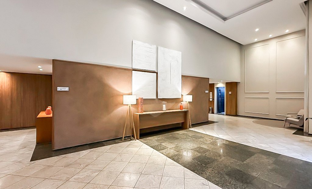 Apartamento à venda com 2 suítes em Moema, São Paulo, SP