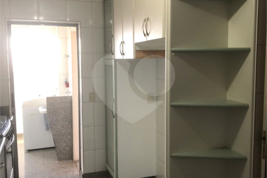 Apartamento à venda com 3 quartos, sendo 1 suíte, em Vila Paulicéia, São Paulo, SP