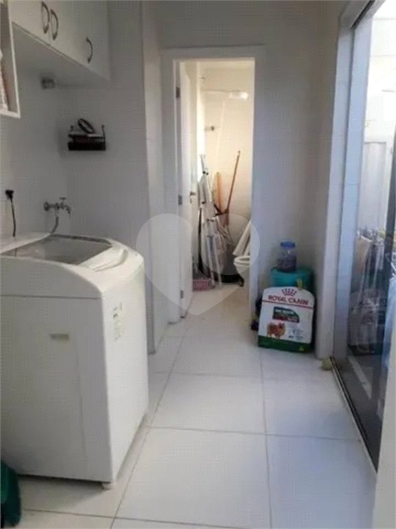 Casa à venda com 4 quartos, sendo 1 suíte, no condomínio Urbanova Premium, São José dos Campos - SP