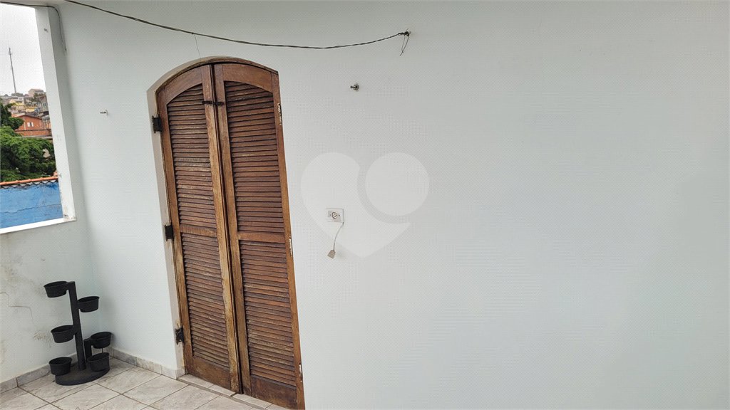 Sobrado à venda com 2 quartos em Cidade Líder, São Paulo, SP