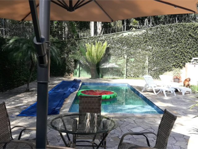 Casa à venda com 4 suítes em Roseira, Mairiporã, SP