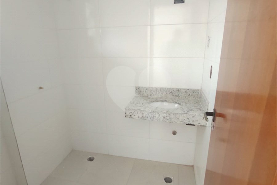 Casa à venda com 1 quarto no condomínio Residencial Pedro Tezin, São Paulo - SP